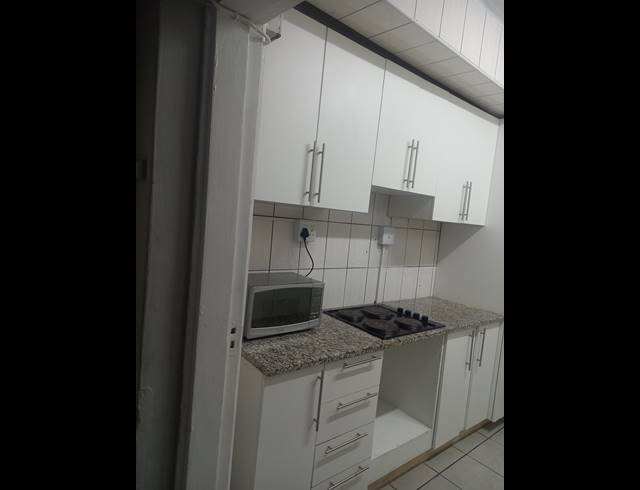 2.5 BEDROOM APARTMENT FOR SALE IN BULWER